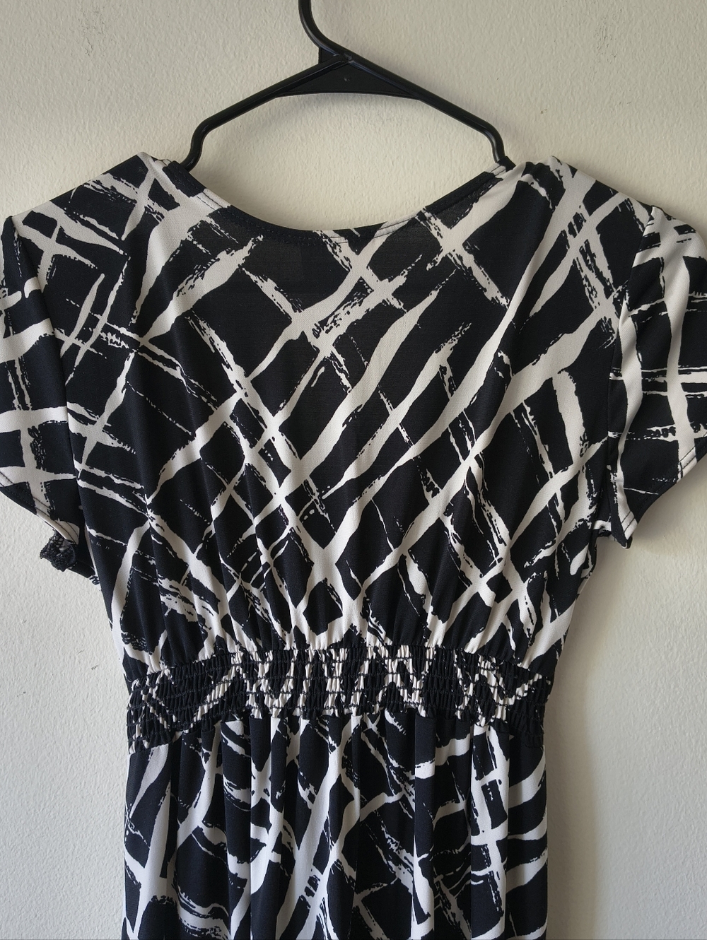 Motherhood Maternity Dress  Black Cream Stretch Comfy Flowy Professional - Picture 6 of 7